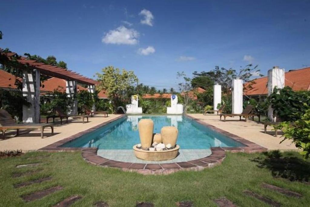 บ้าน เชิงเขา รีสอร์ท ระนอง ภายนอก รูปภาพ