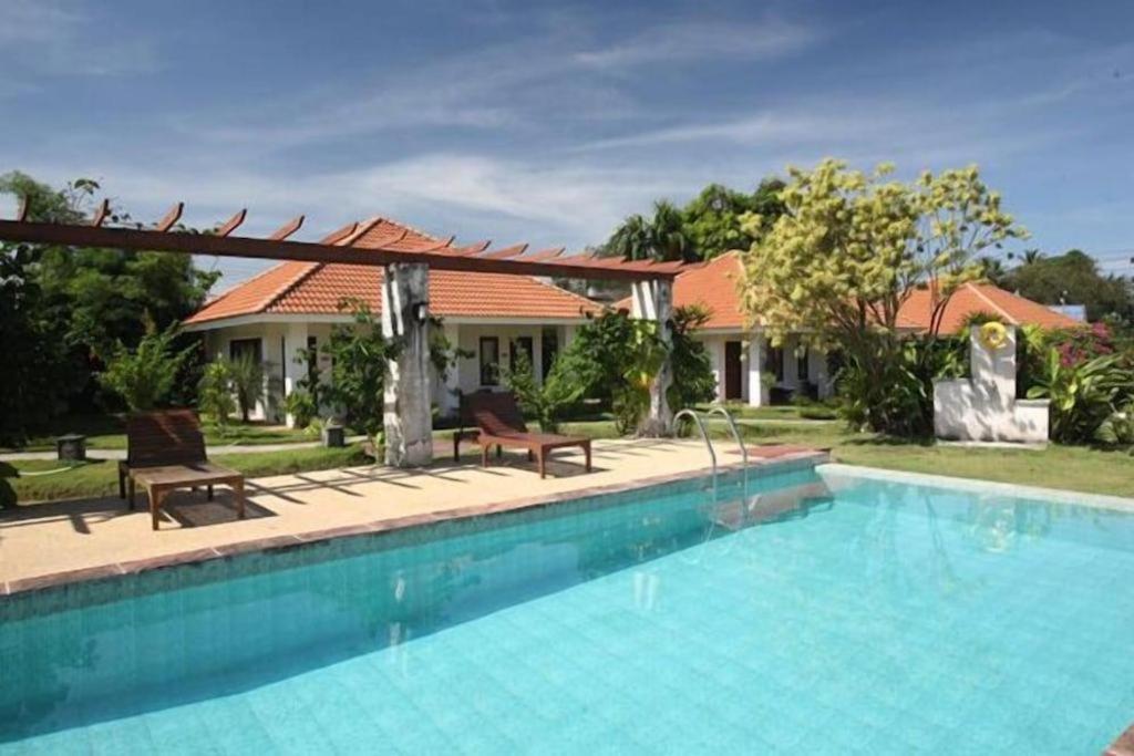 บ้าน เชิงเขา รีสอร์ท ระนอง ภายนอก รูปภาพ
